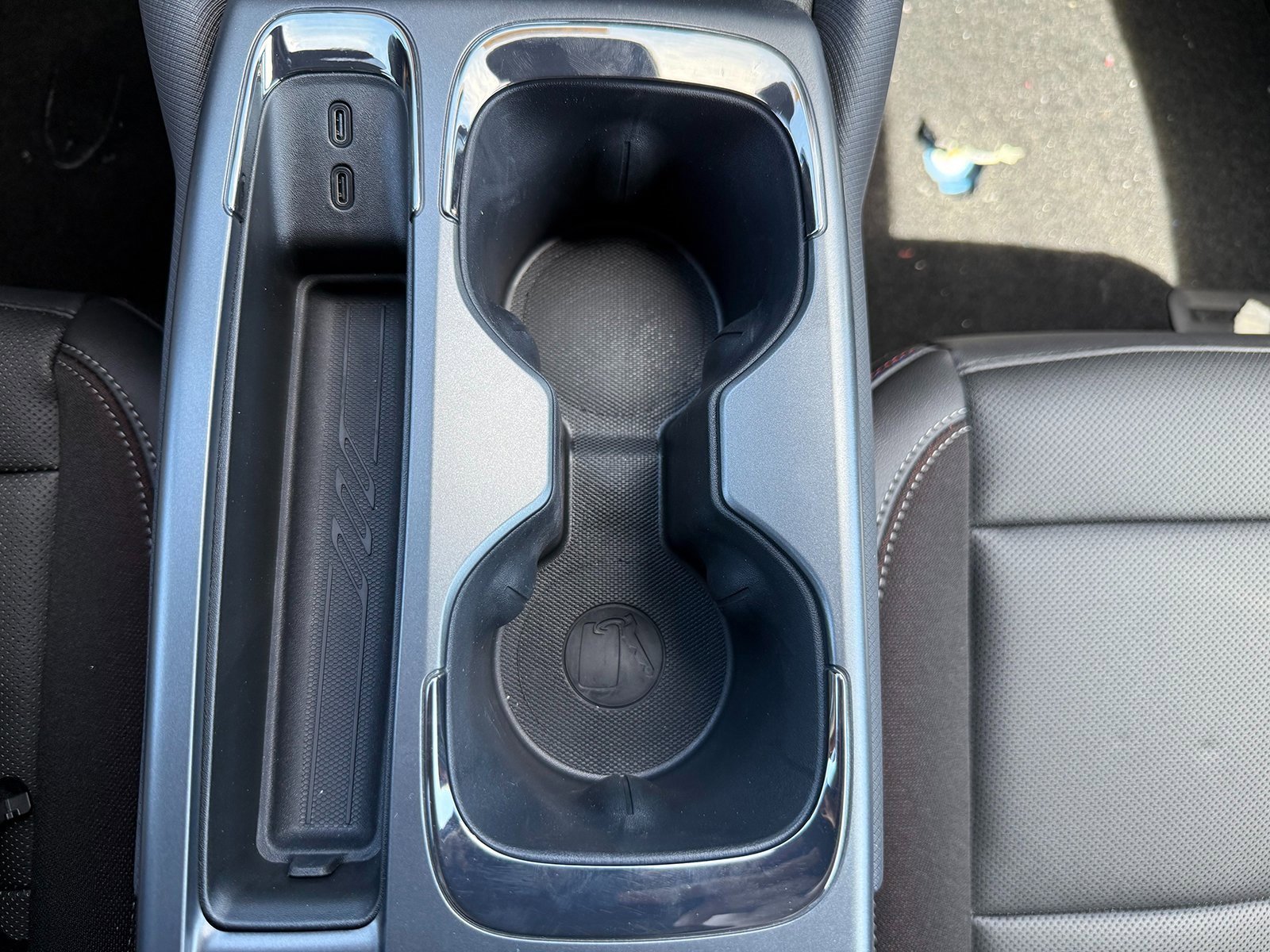 2025 Chevrolet Equinox EV RS - Photo 31