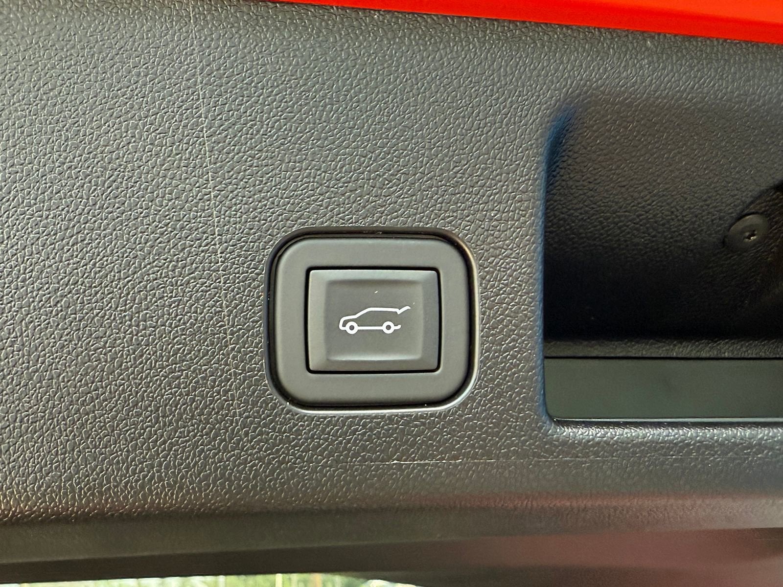 2025 Chevrolet Equinox EV RS - Photo 14