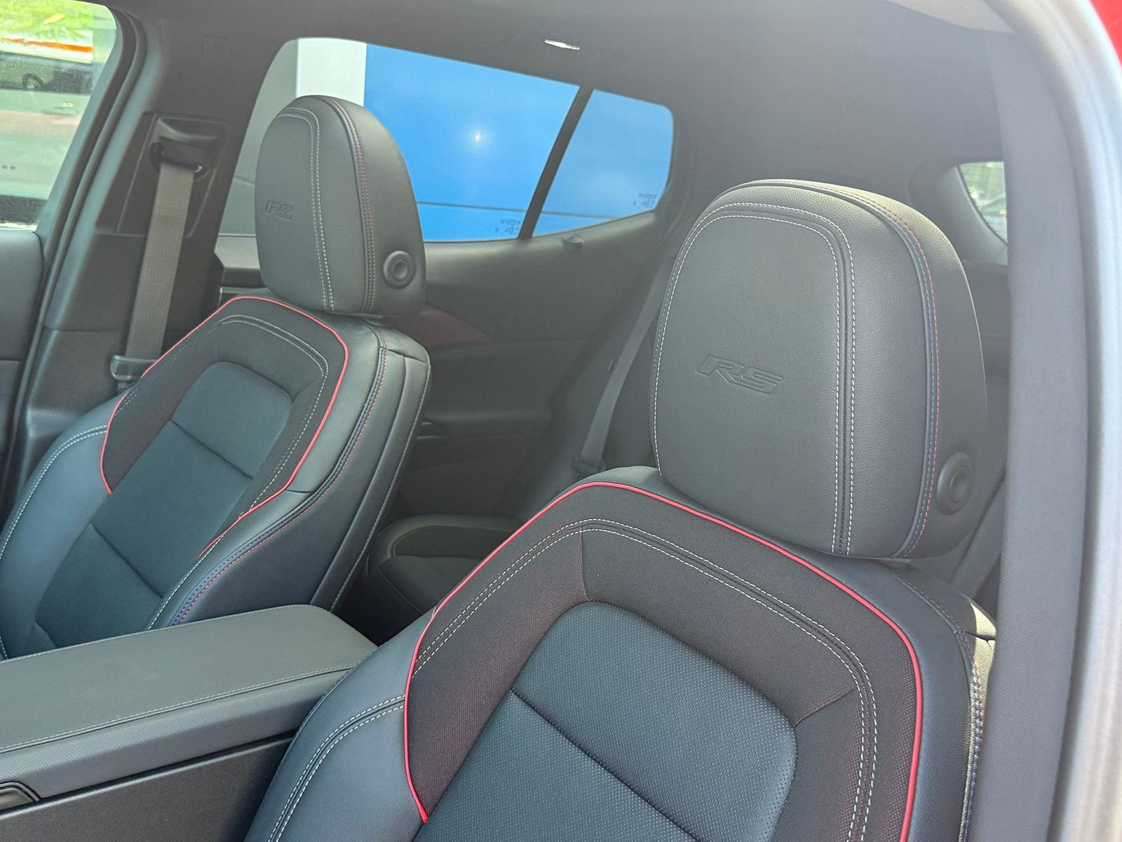 2025 Chevrolet Equinox EV RS - Photo 20