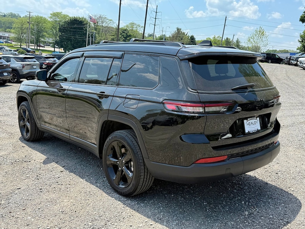 Used 2024 Jeep Grand Cherokee L Limited 4x4 SUV