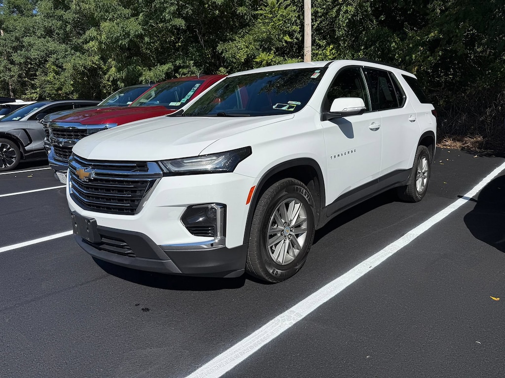 Used 2023 Chevrolet Traverse LT Leather SUV