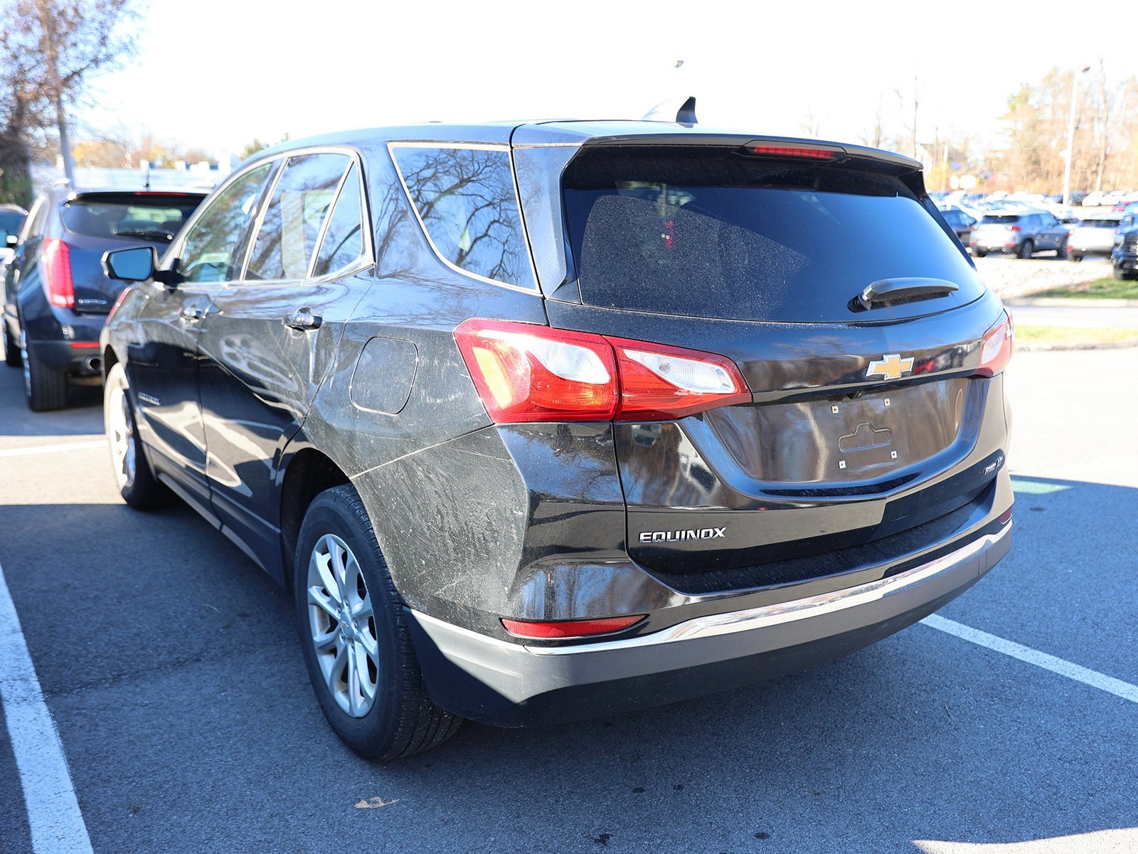 2018 Chevrolet Equinox LT photo 2