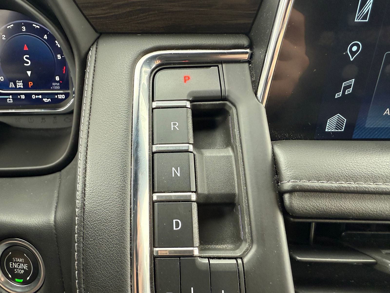 2022 Chevrolet Tahoe LT - Photo 31
