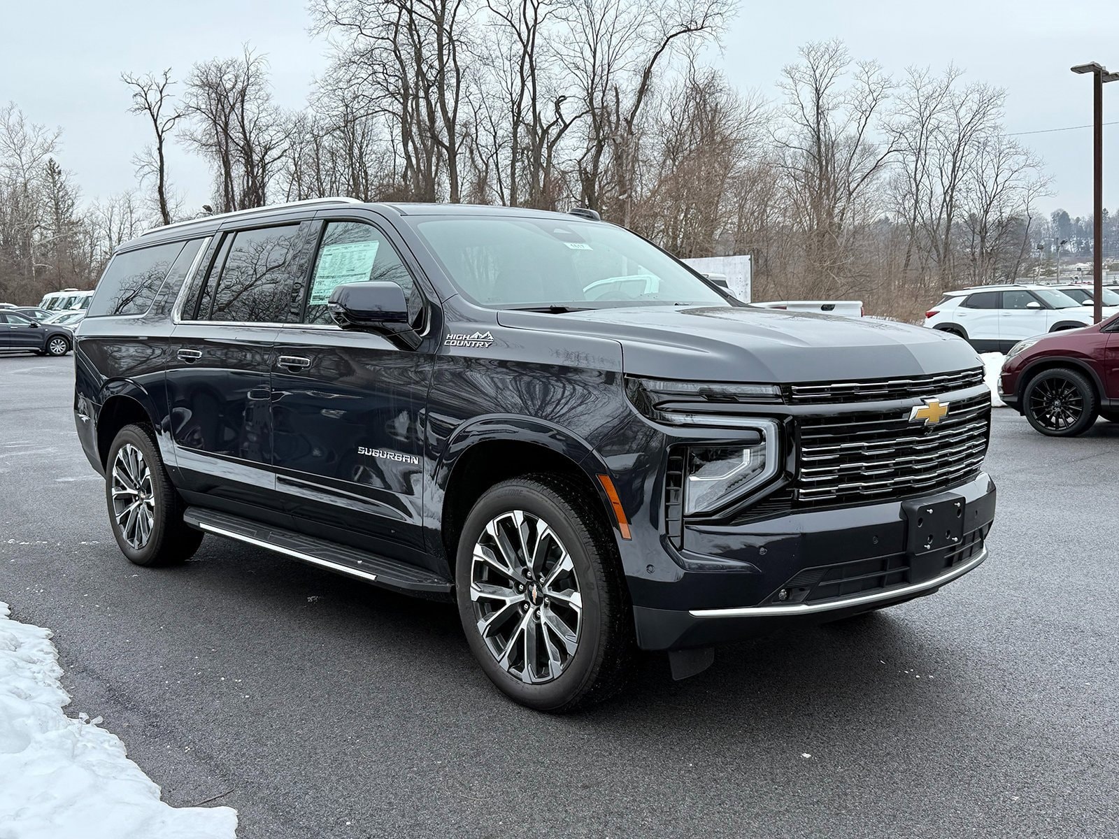 2025 Chevrolet Suburban High Country's photo