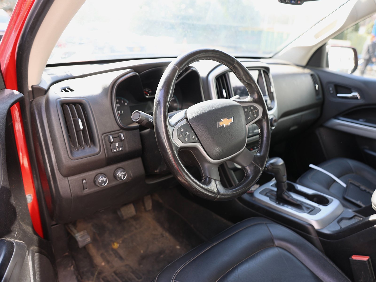 2019 Chevrolet Colorado ZR2 photo 2