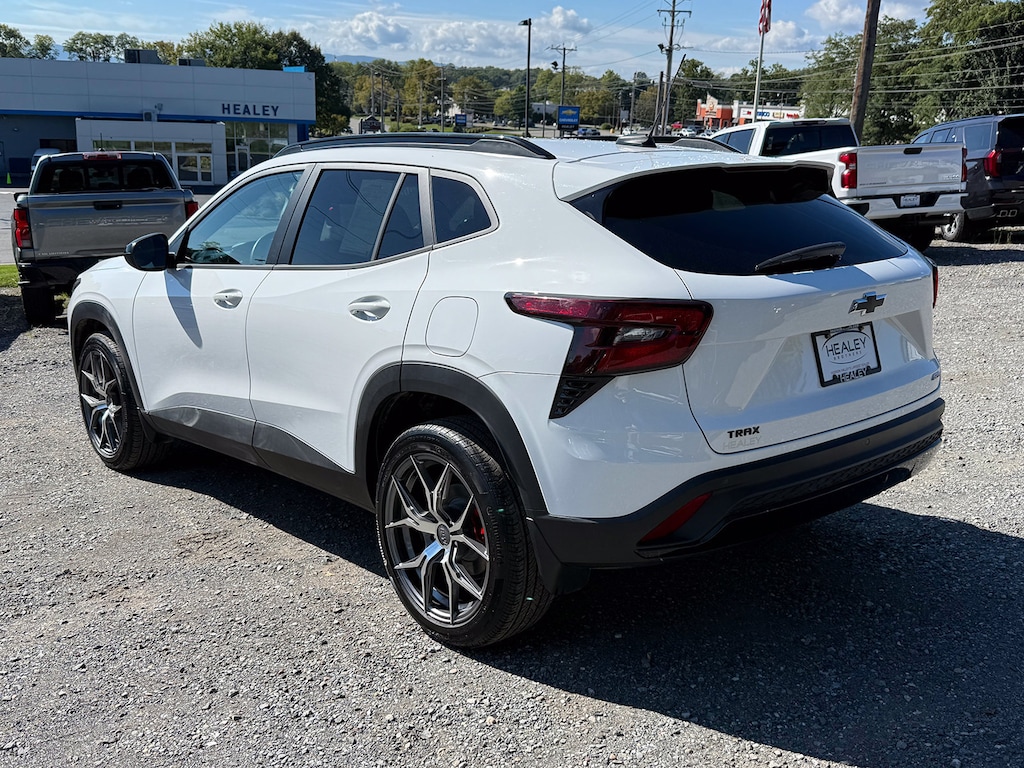 Used 2026 Chevrolet Trax 2RS SUV