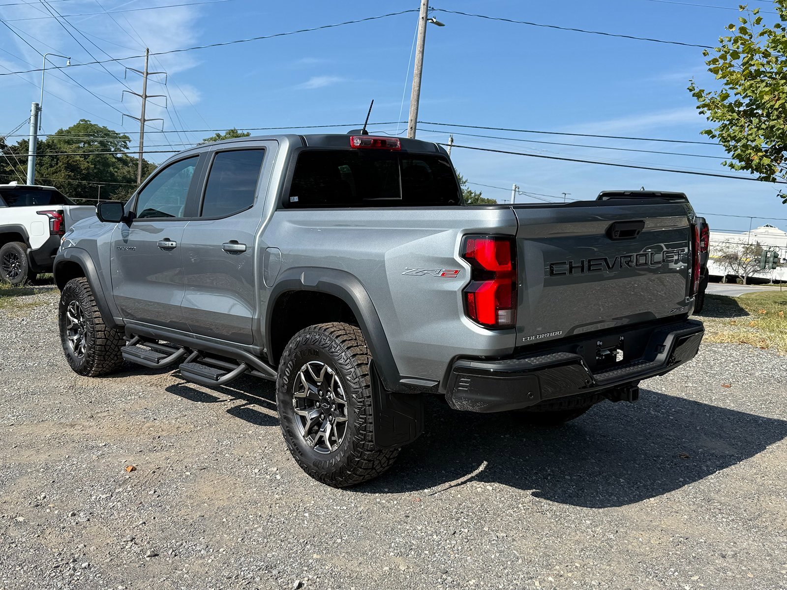 2025 Chevrolet Colorado ZR2 photo 2