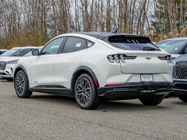 2024 Ford Mustang Mach-E Premium photo 2