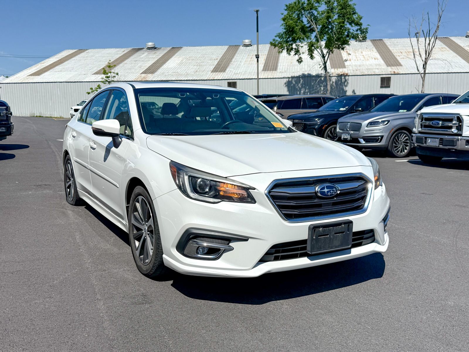 2019 Subaru Legacy 2.5i Limited's photo