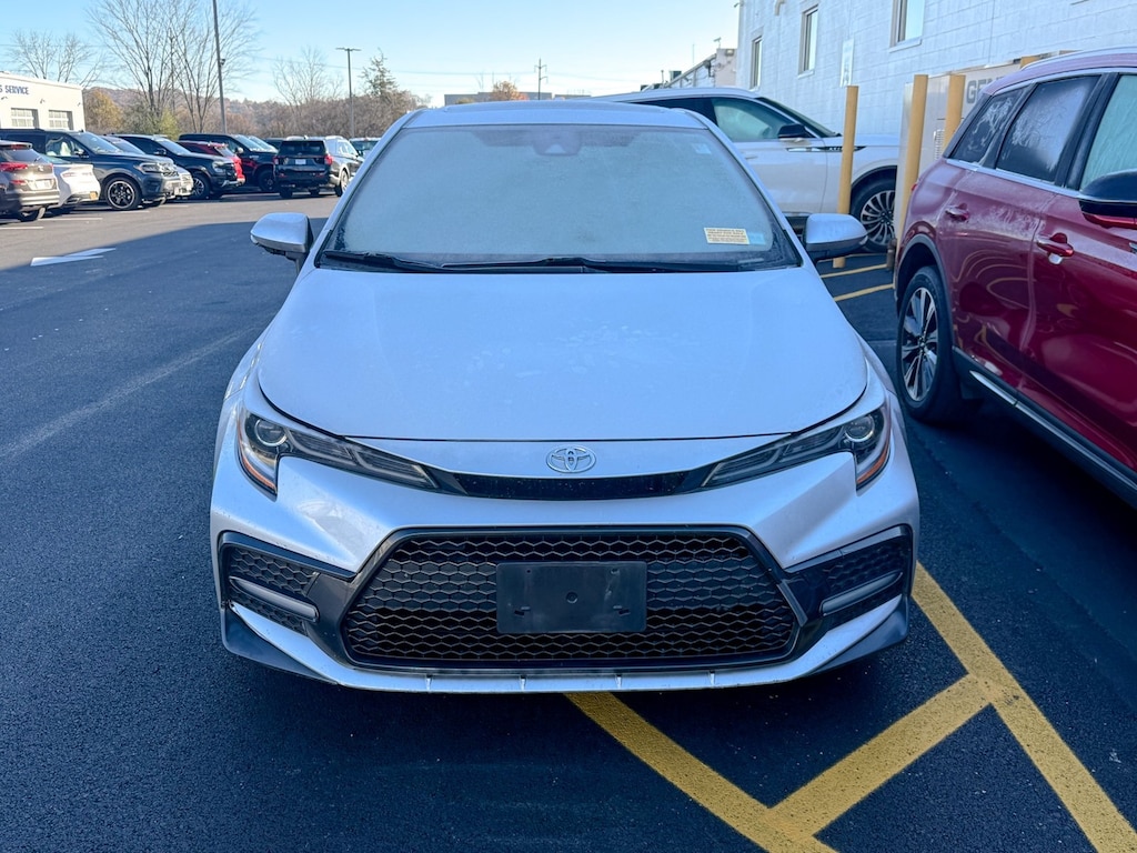 Used 2020 Toyota Corolla SE Sedan