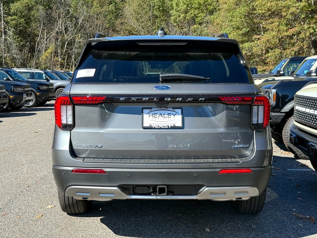 New 2025 Ford Explorer Active SUV