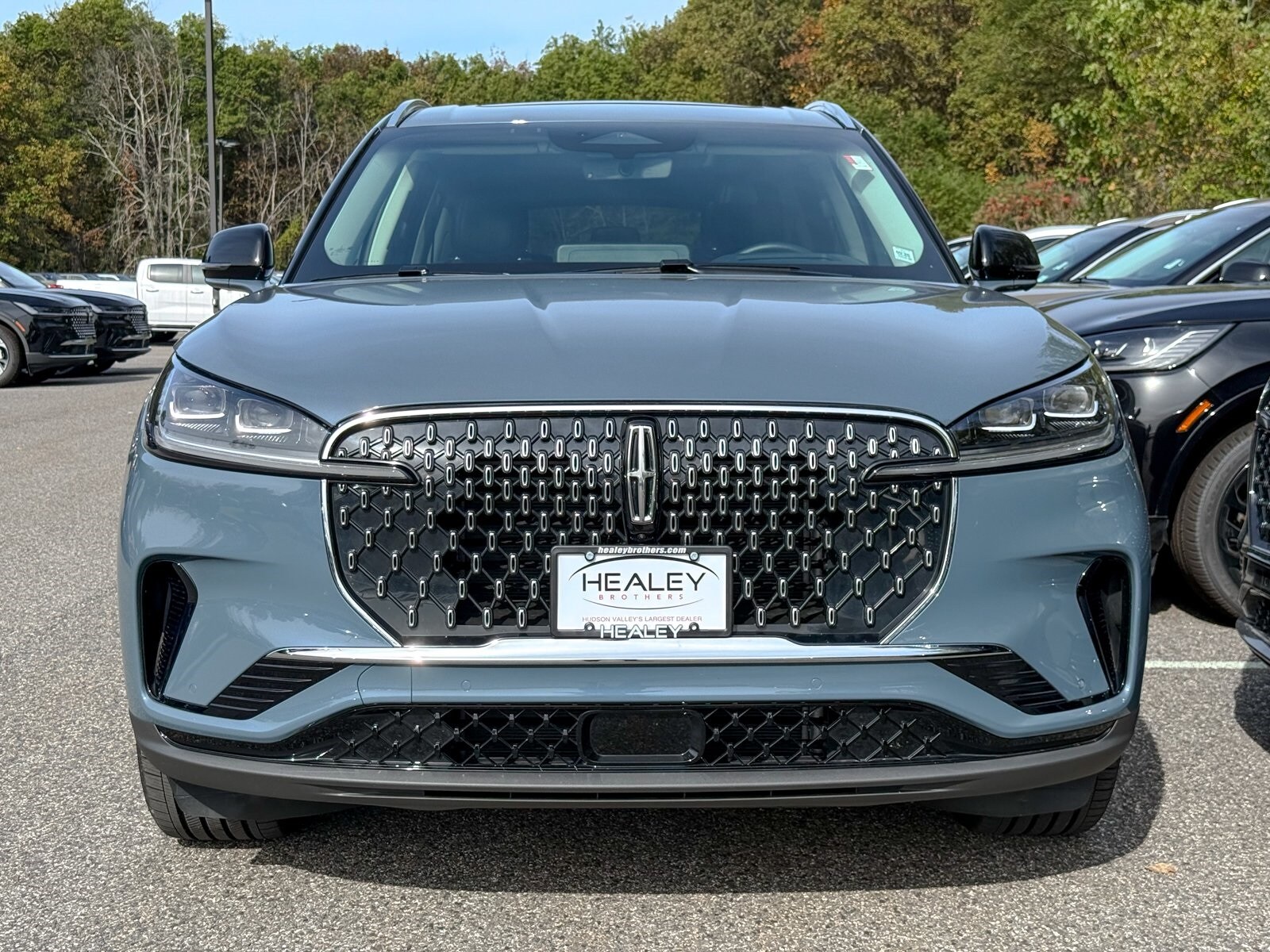 2025 Lincoln Aviator Reserve photo 2