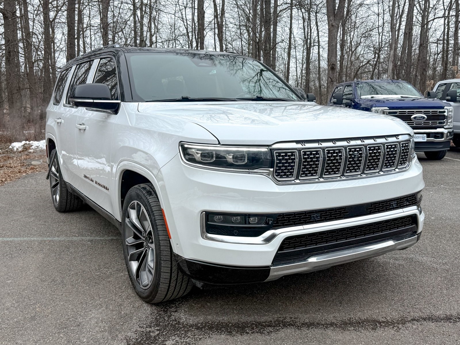 2023 Jeep Grand Wagoneer Series III's photo