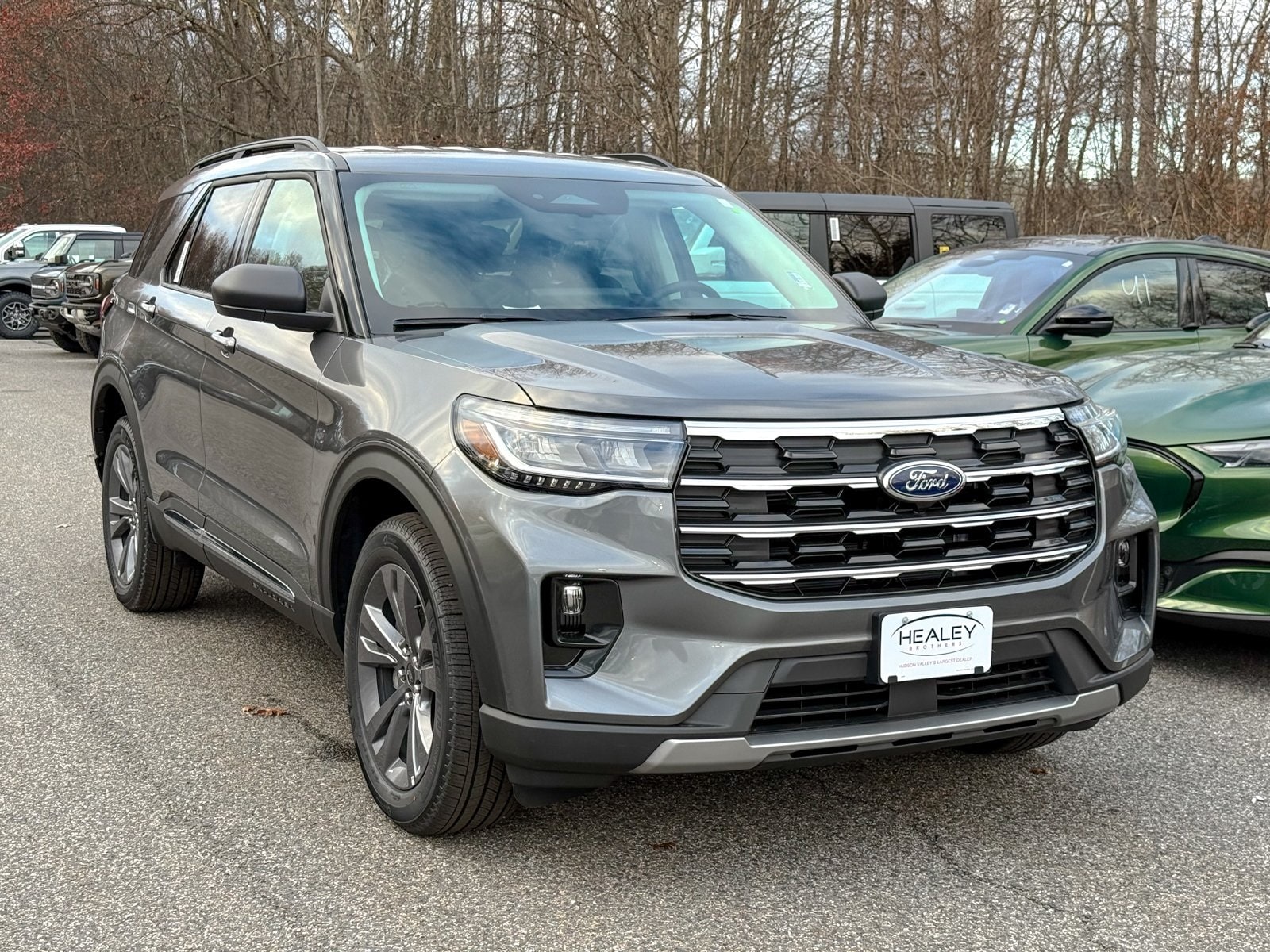 2025 Ford Explorer Active's photo