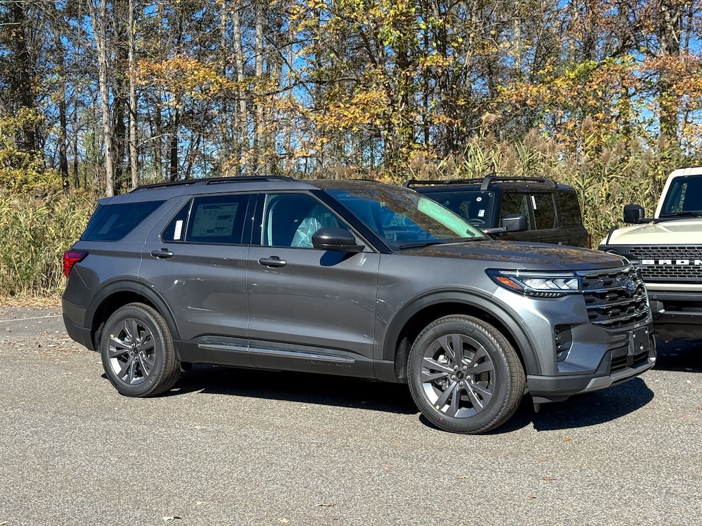 New 2025 Ford Explorer Active SUV