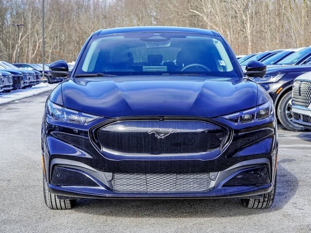 2024 Ford Mustang Mach-E Premium photo 4