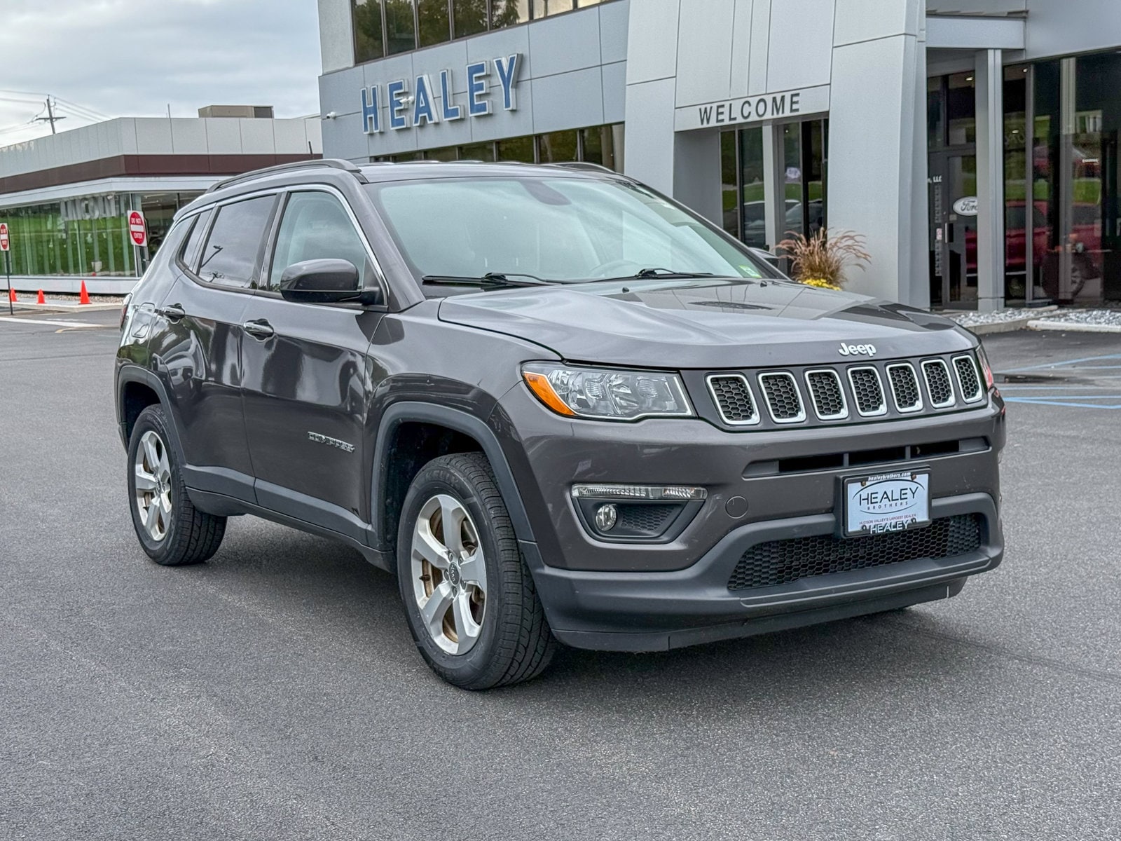Used 2018 Jeep Compass Latitude with VIN 3C4NJDBB3JT135115 for sale in Poughkeepsie, NY