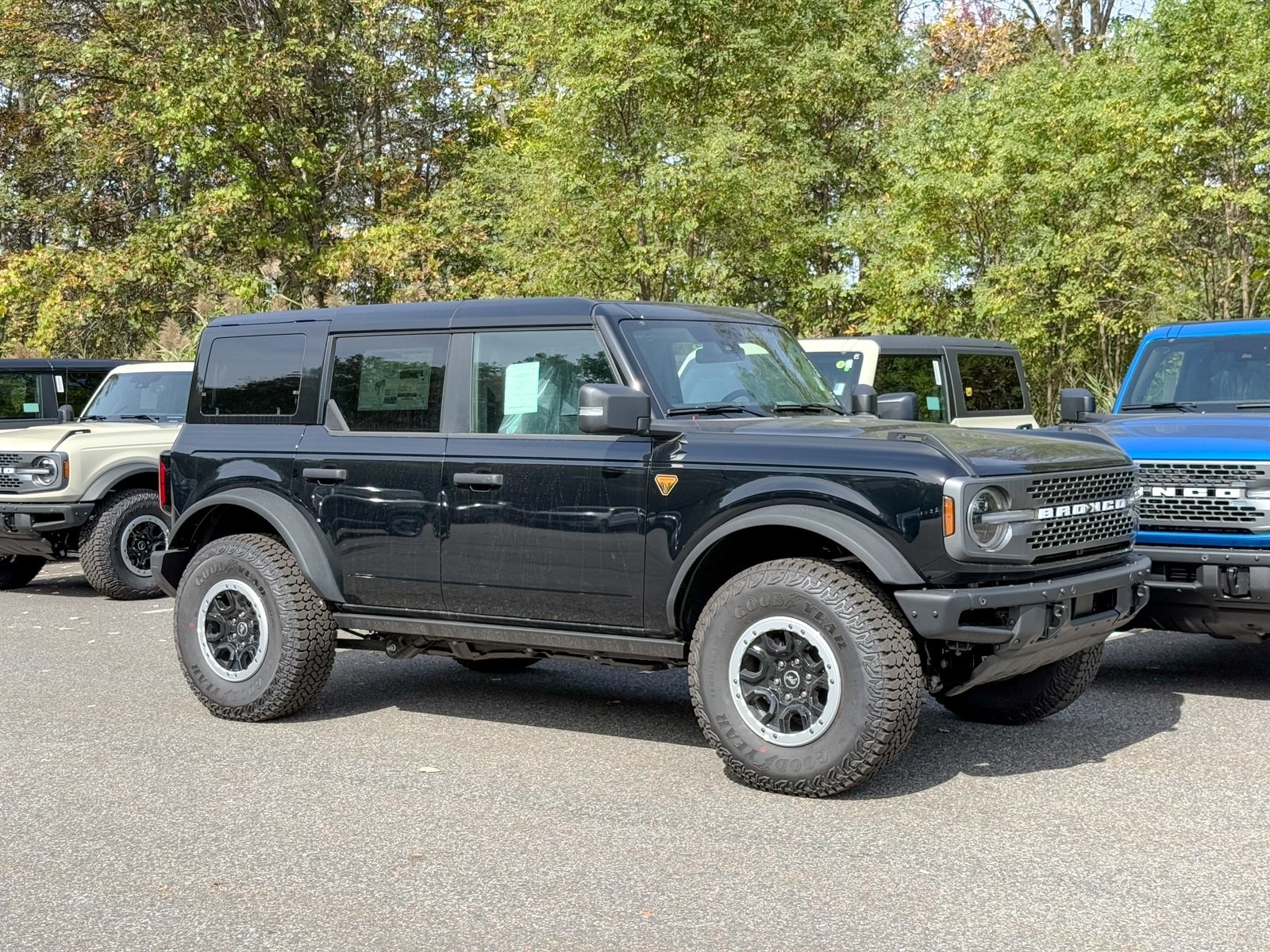 2025 Ford Bronco SUV 
