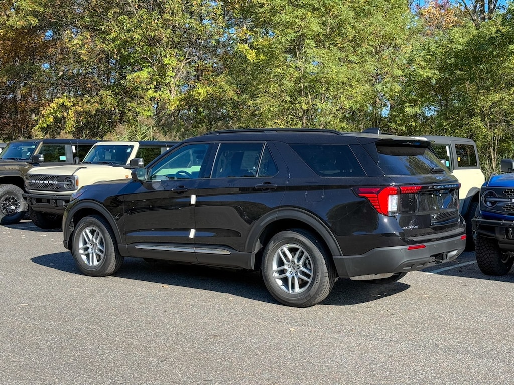 New 2025 Ford Explorer Active SUV