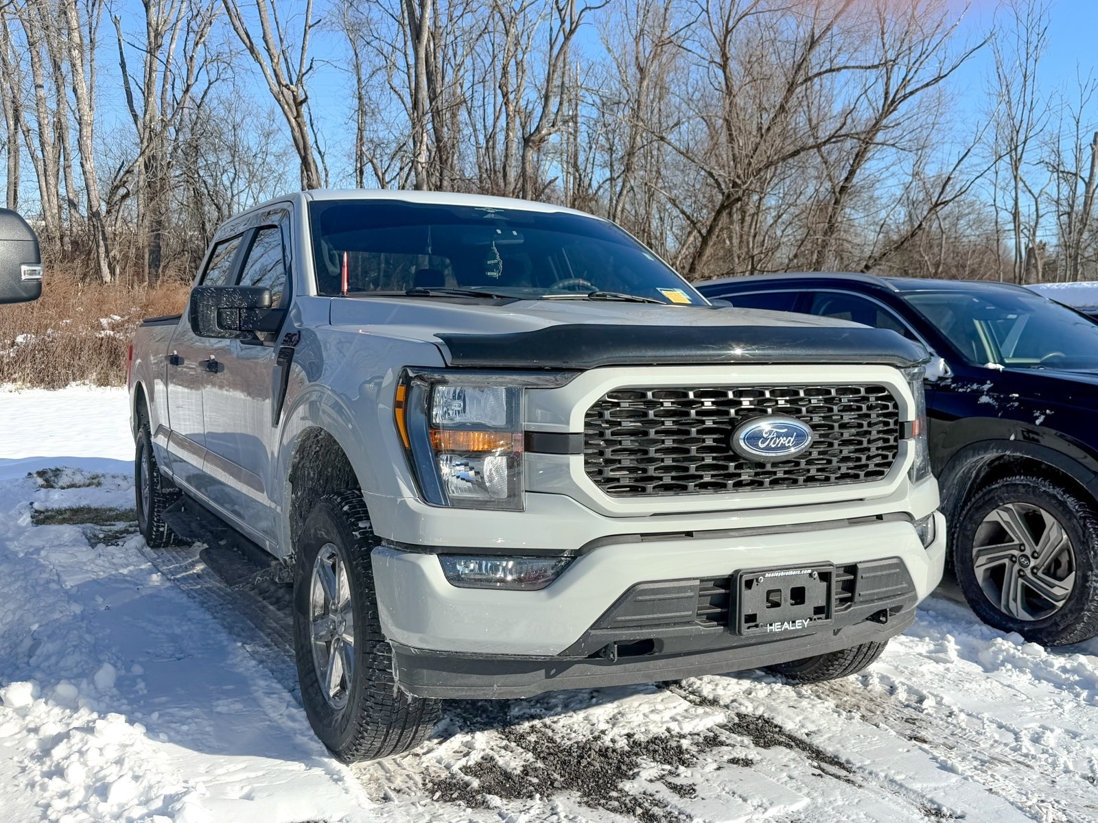 2023 Ford F-150 XL's photo