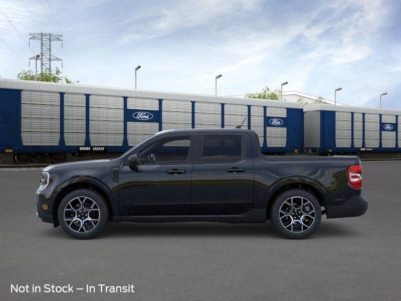 2025 Ford Maverick Lariat photo 2