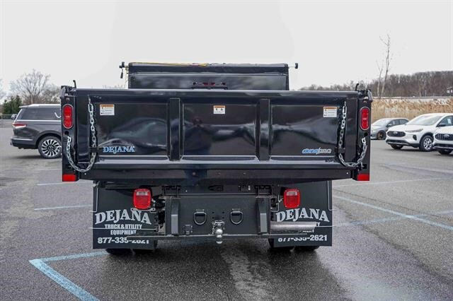 2024 Ford F-350 XL photo 4
