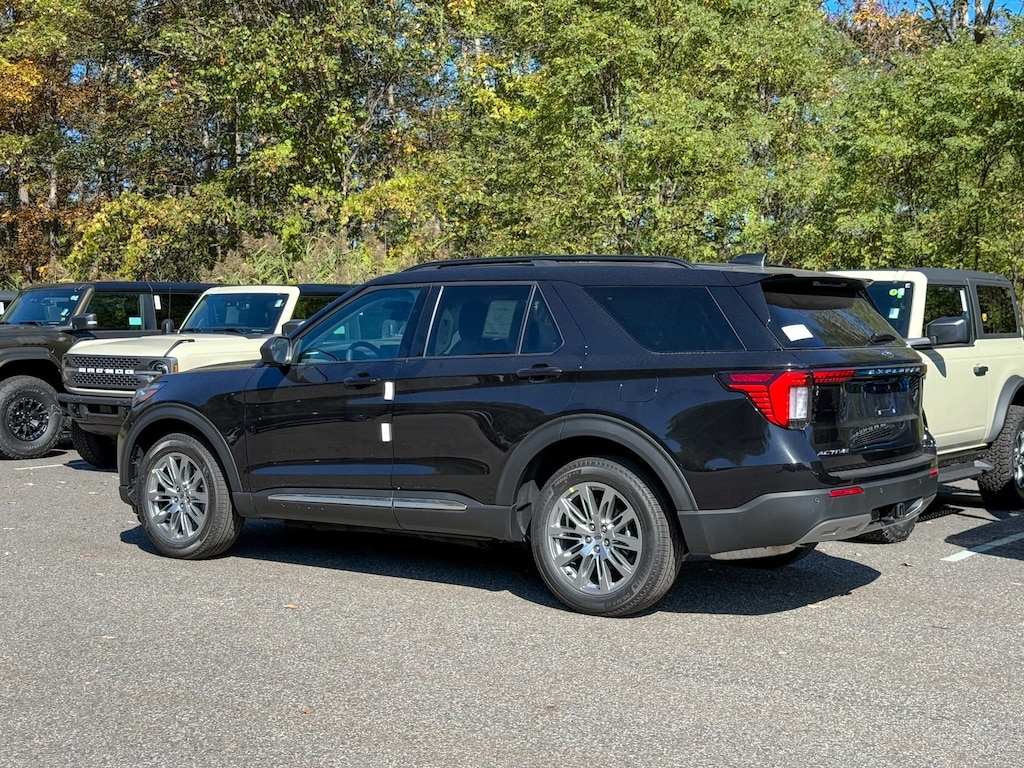 New 2025 Ford Explorer Active SUV