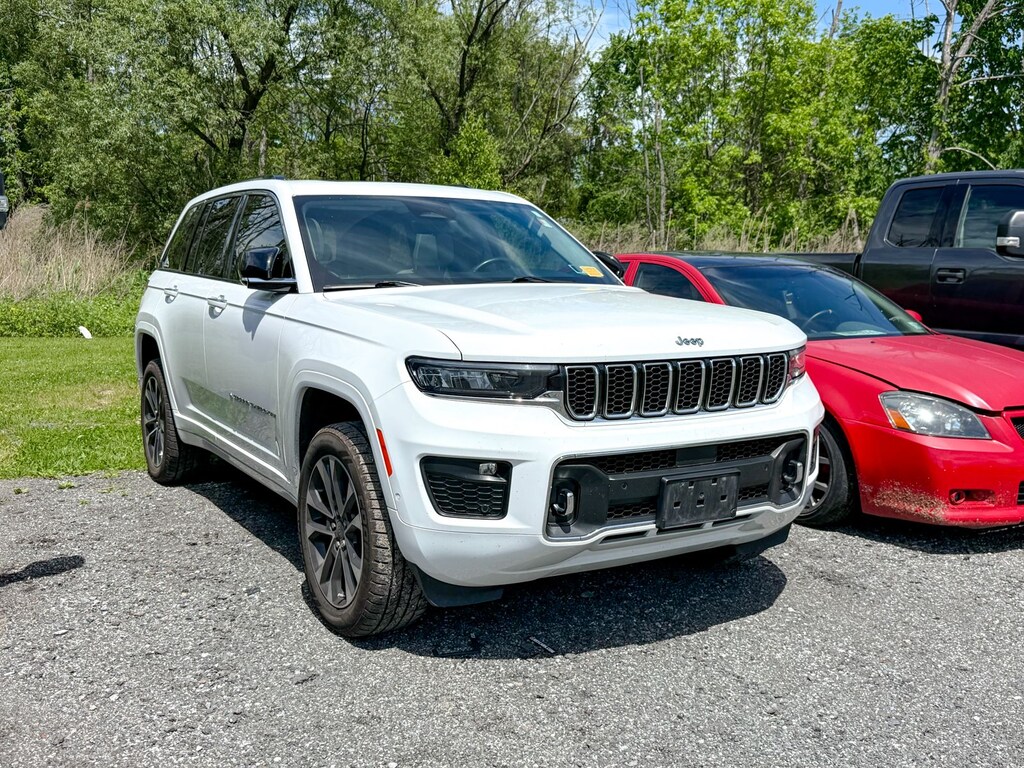Used 2022 Jeep Grand Cherokee Overland SUV