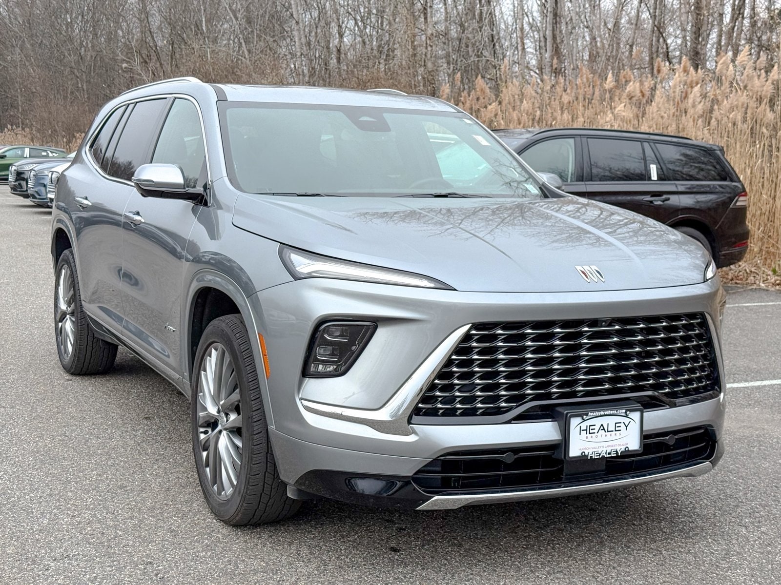 2025 Buick Enclave Avenir's photo