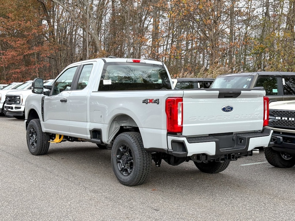 New 2026 Ford F-350  Truck Super Cab