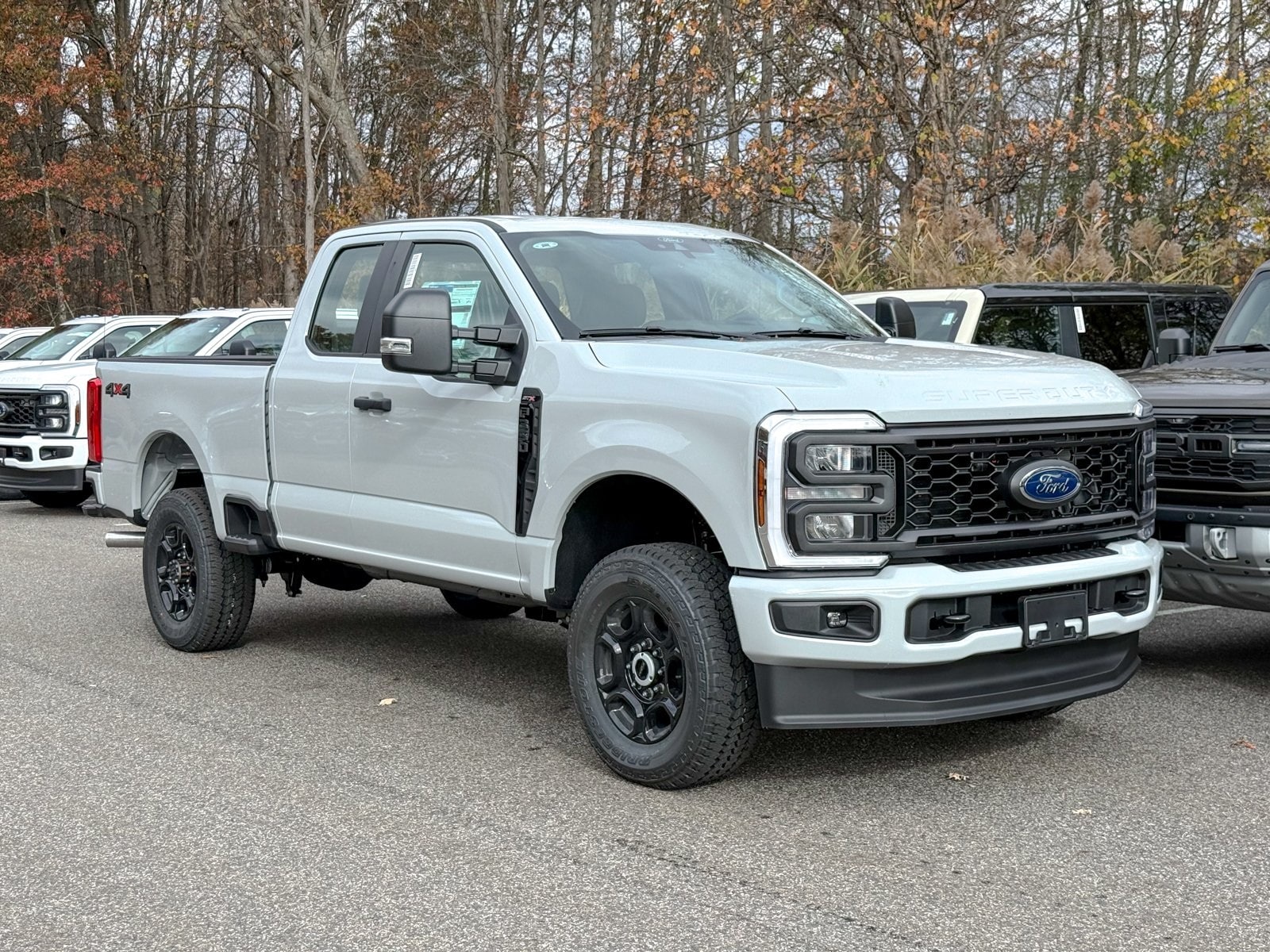2026 Ford F-350 Super Duty XL's photo
