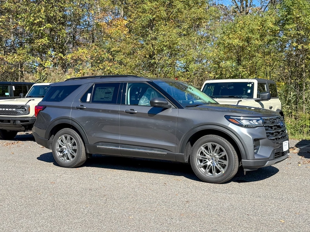 New 2025 Ford Explorer Active SUV