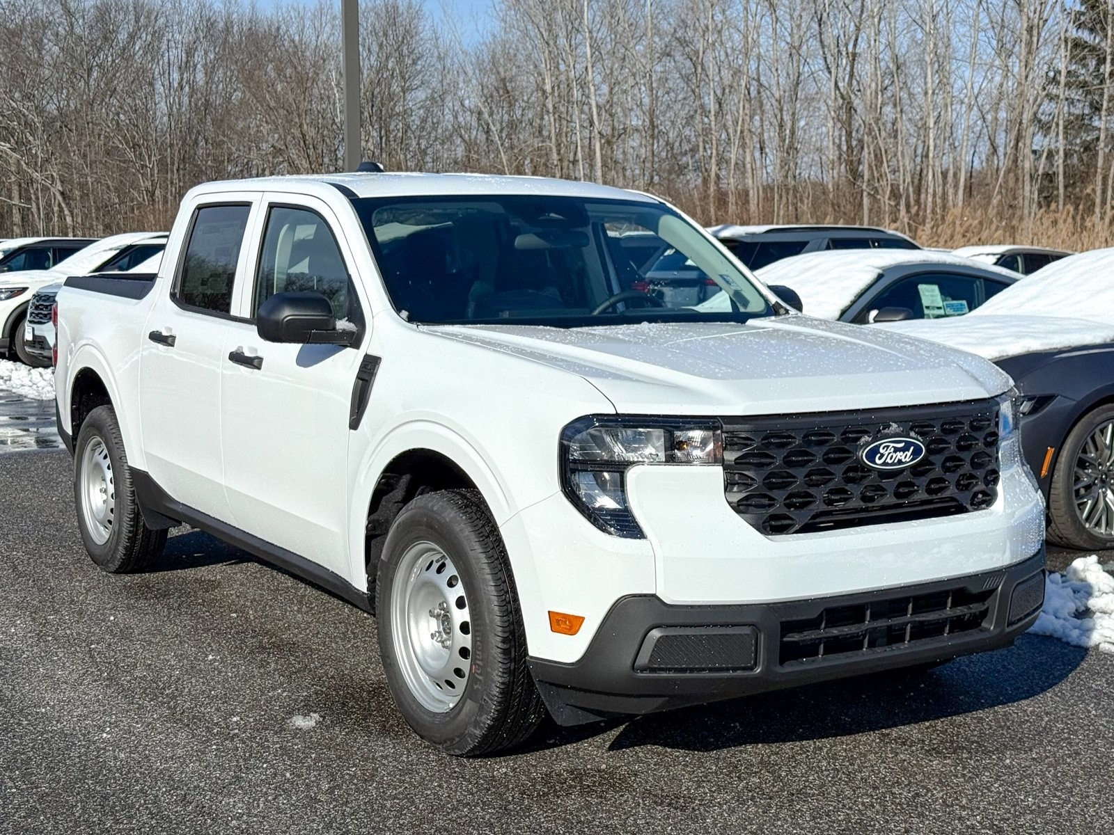 2025 Ford Maverick XL's photo