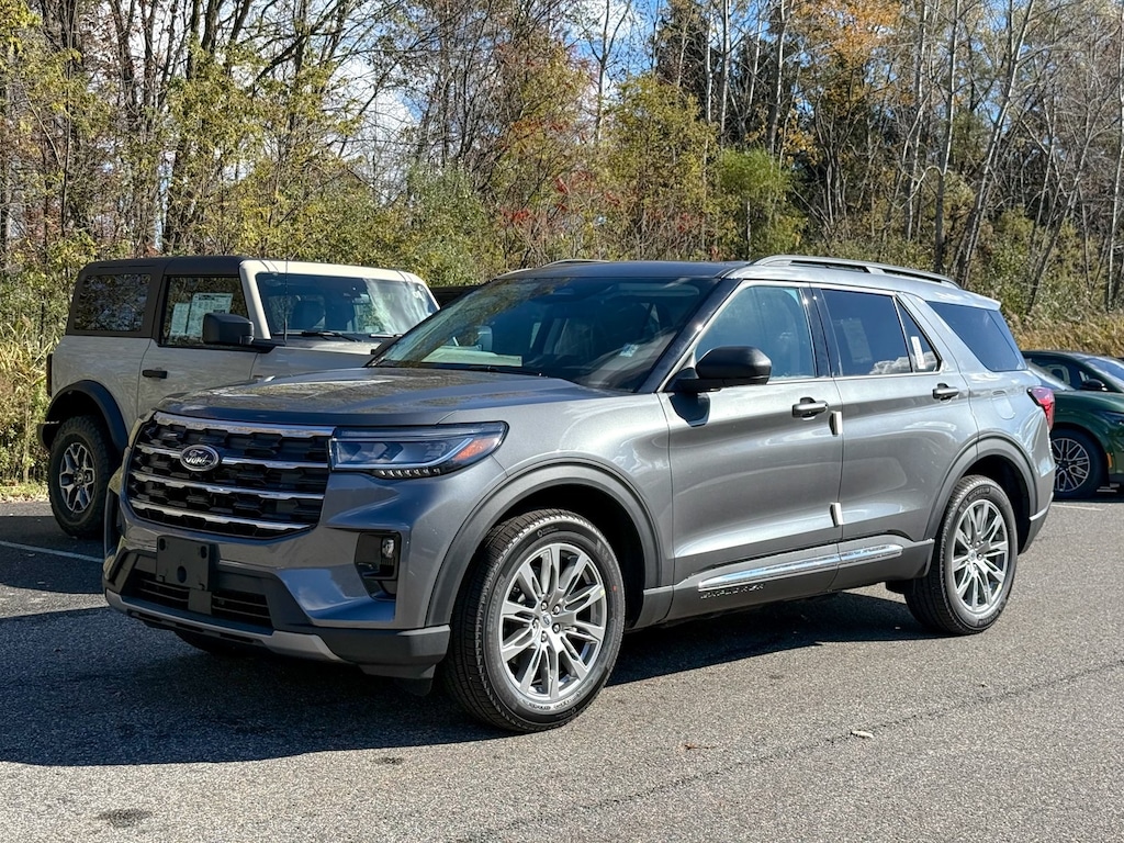 New 2025 Ford Explorer Active SUV