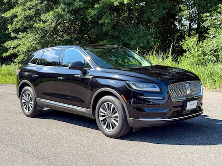 2023 Lincoln Nautilus Standard SUV