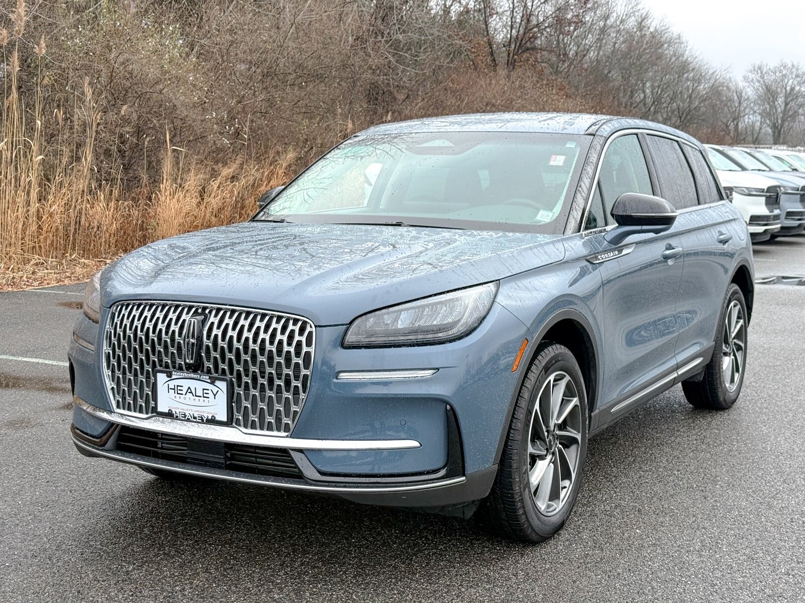 2023 Lincoln Corsair Standard photo 3