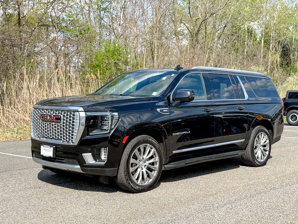 Used 2023 GMC Yukon XL Denali SUV