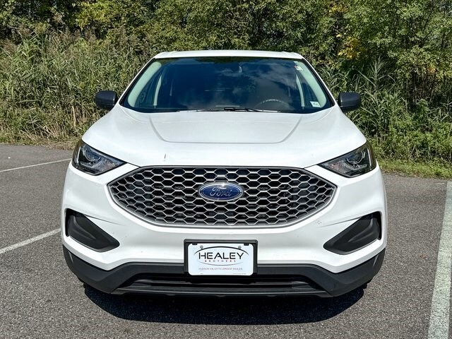 2024 Ford Edge SE photo 2