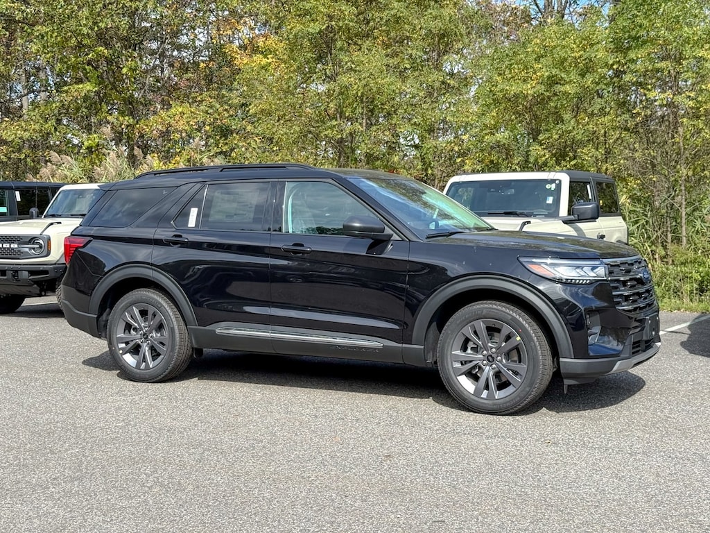 New 2025 Ford Explorer Active SUV