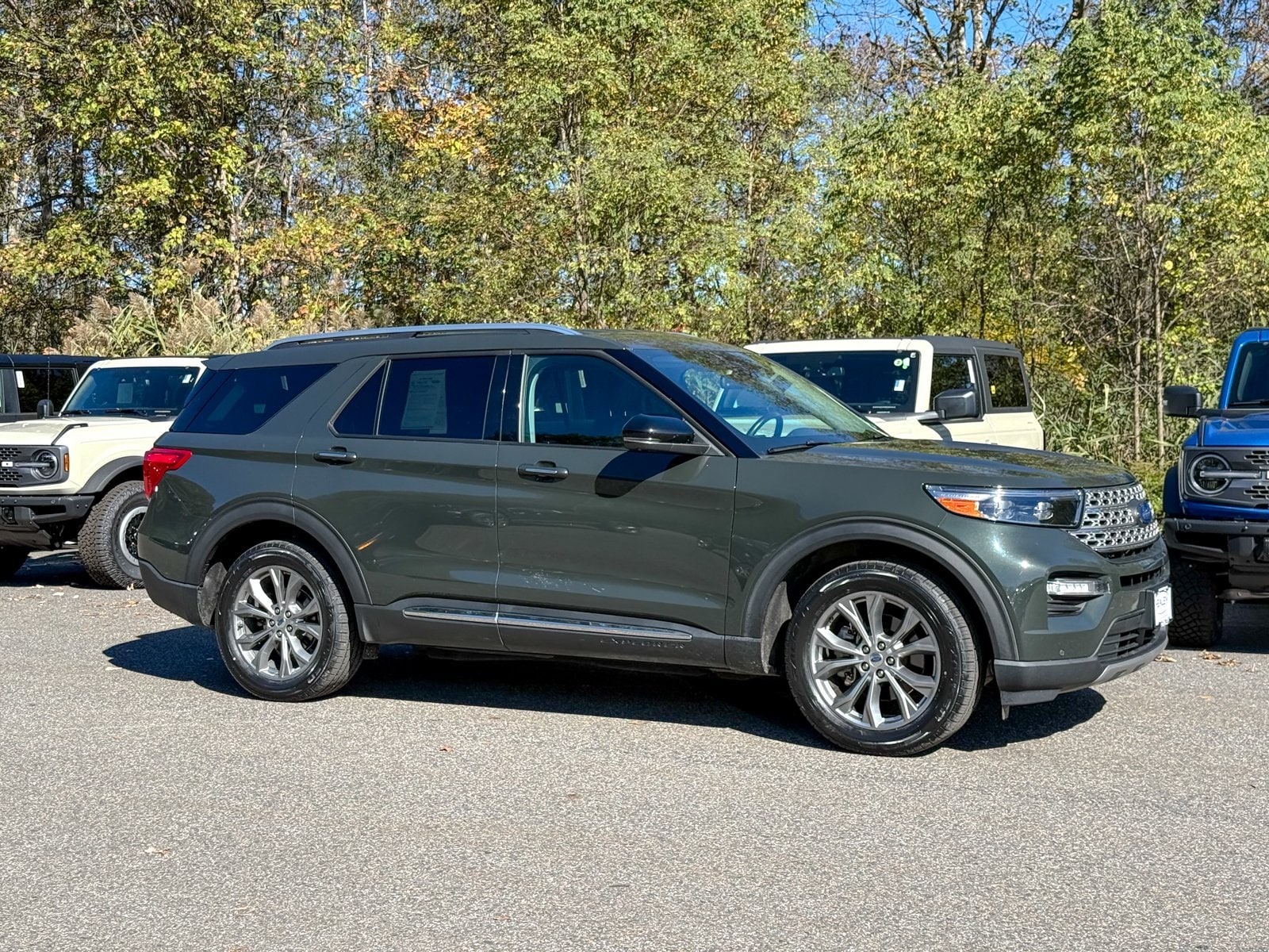 2022 Ford Explorer SUV 