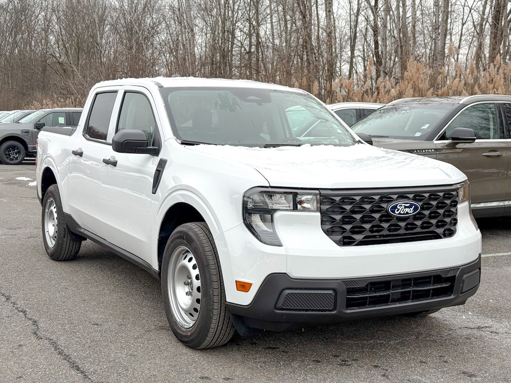 New 2025 Ford Maverick XL Truck SuperCrew