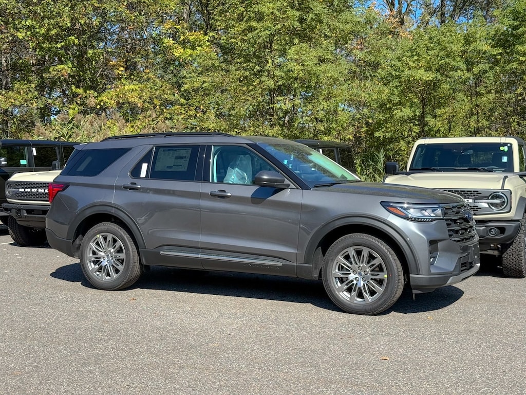 New 2025 Ford Explorer Active SUV