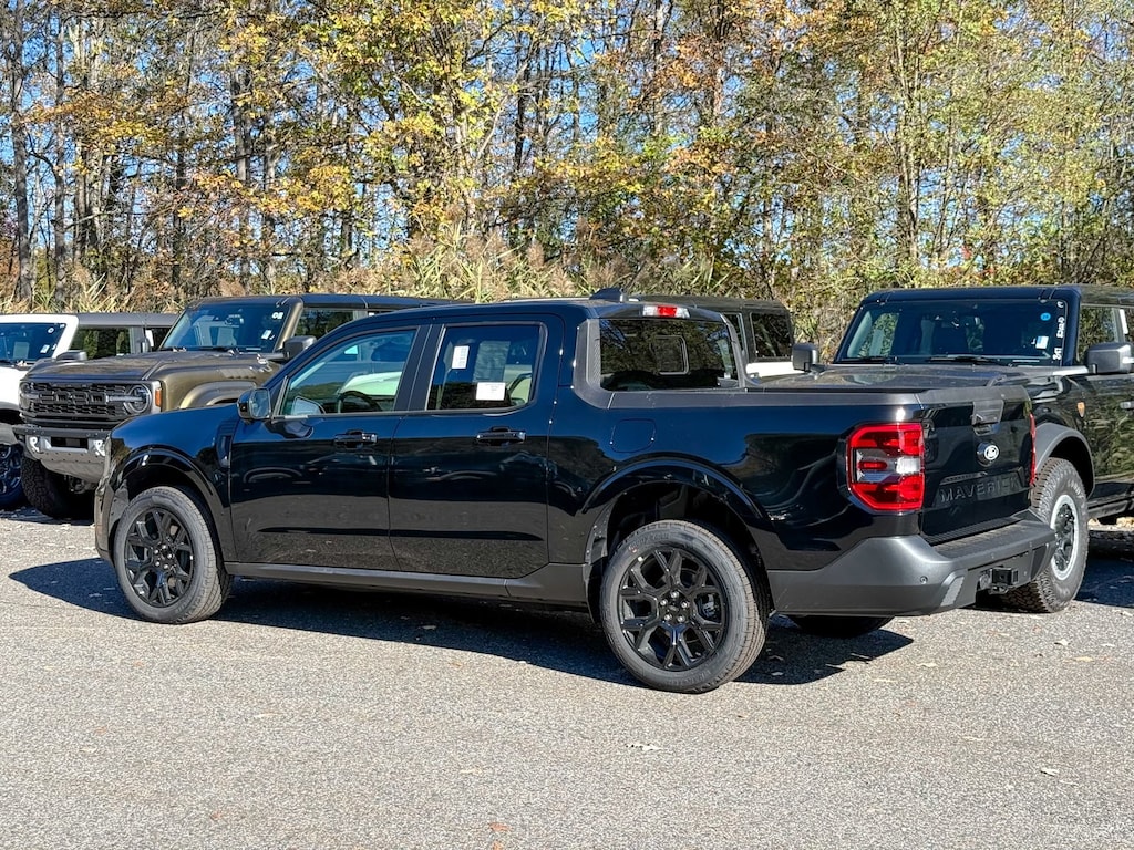 New 2025 Ford Maverick Lariat Truck SuperCrew