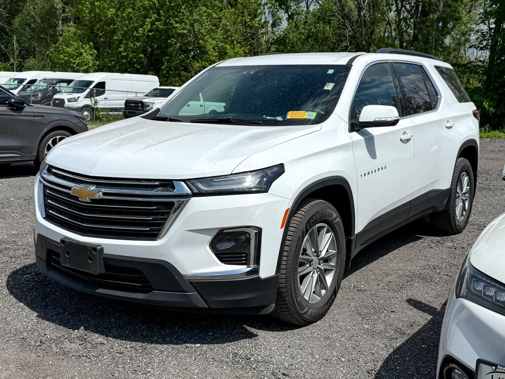 Used 2023 Chevrolet Traverse LT SUV