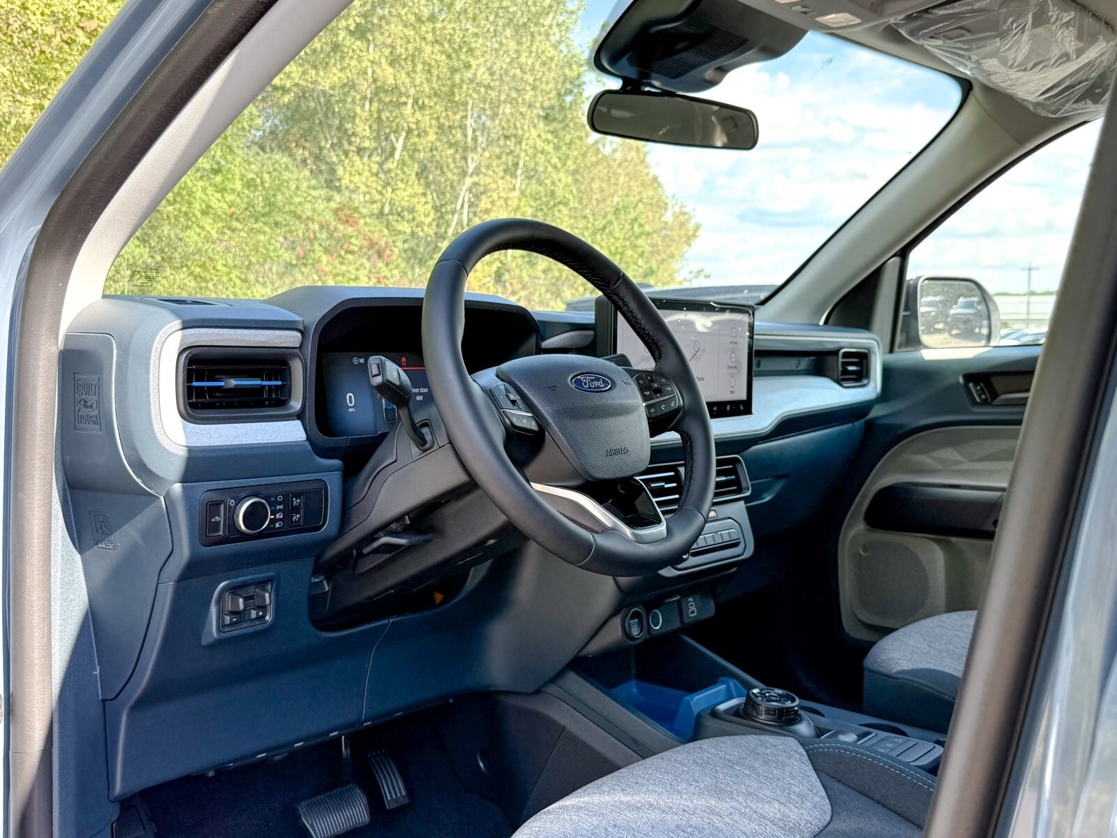 2025 Ford Maverick XLT photo 3