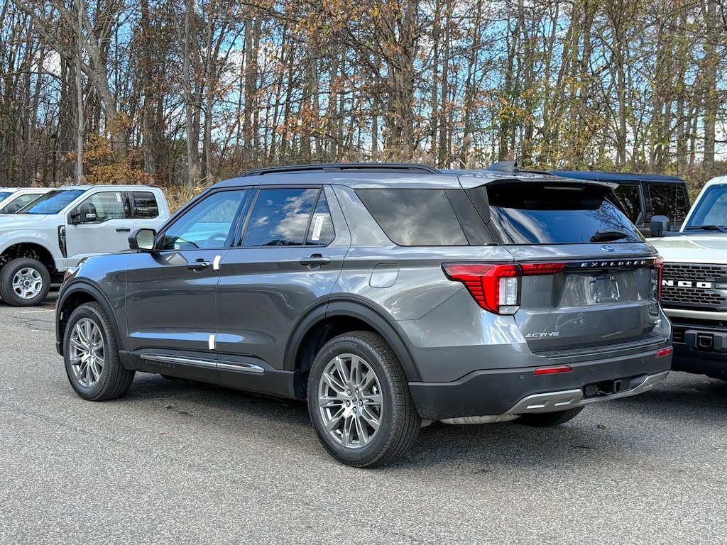 New 2025 Ford Explorer Active SUV