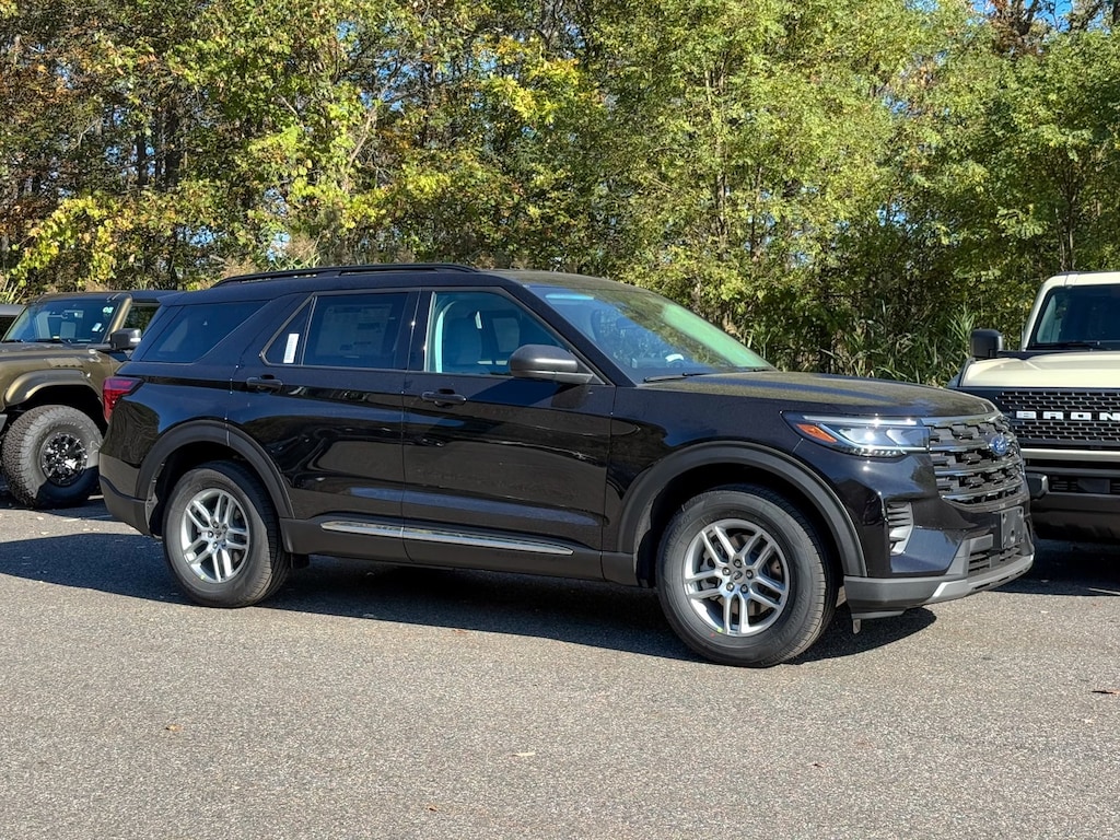 New 2025 Ford Explorer Active SUV
