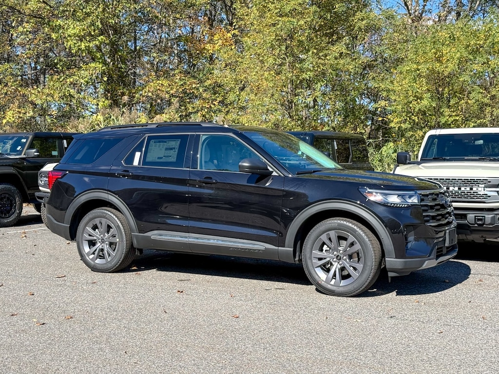 New 2025 Ford Explorer Active SUV