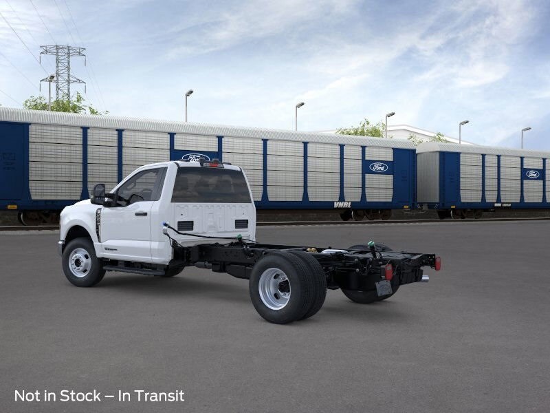 2026 Ford F-350 XLT photo 2