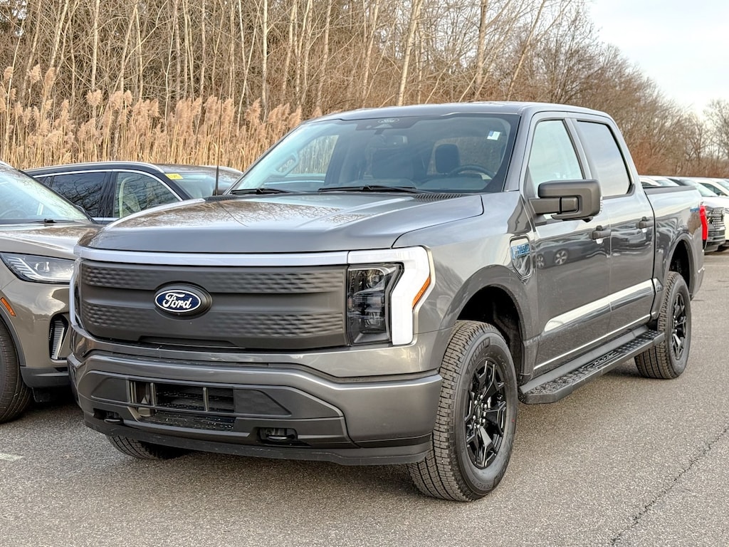 New 2025 Ford F-150 Lightning XLT Truck SuperCrew Cab